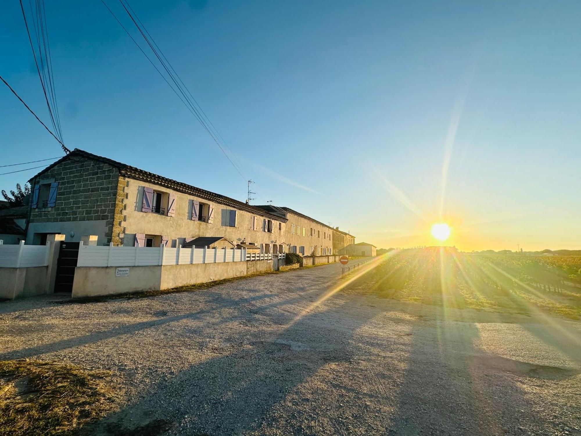 Les Appartements Du Mas - Emeraude Aigues-Mortes Extérieur photo